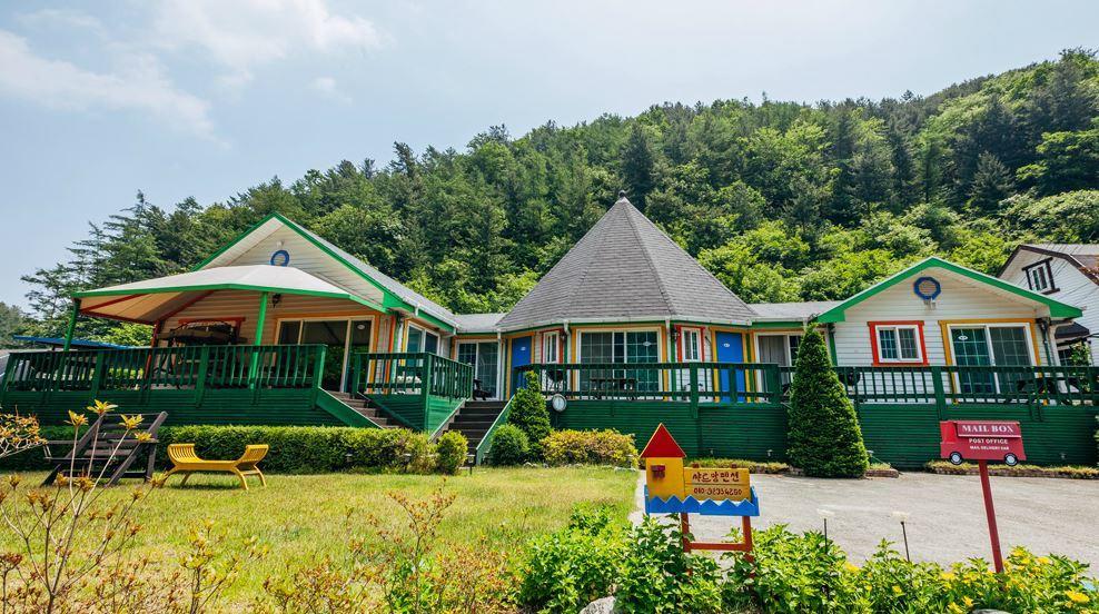 Charm Pension Gapyeong Esterno foto