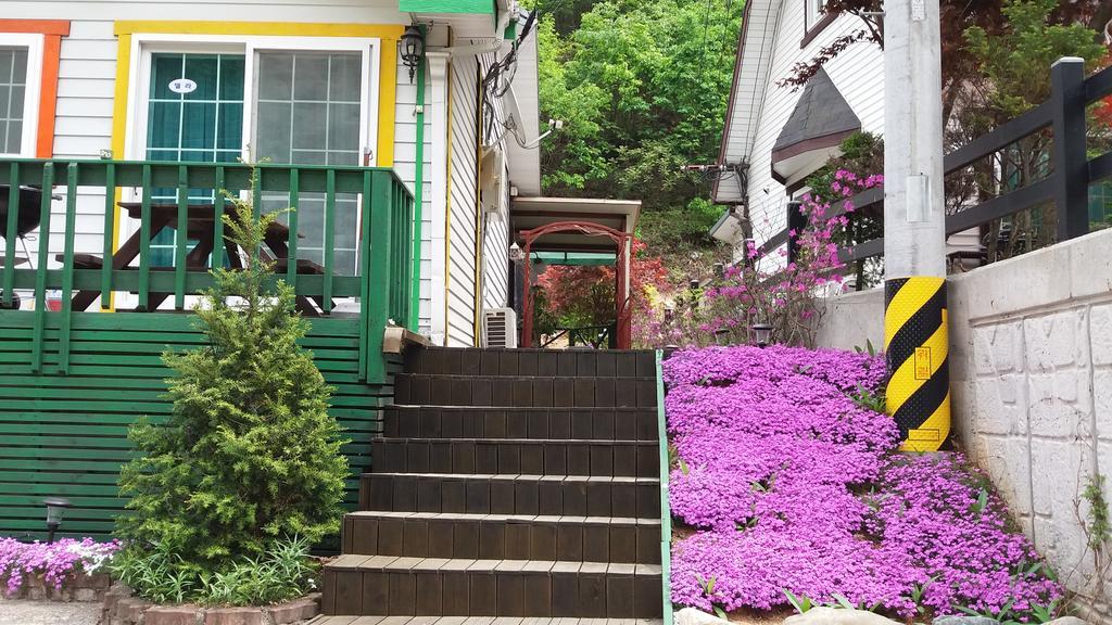 Charm Pension Gapyeong Esterno foto