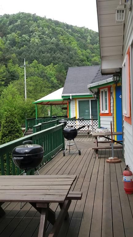 Charm Pension Gapyeong Esterno foto